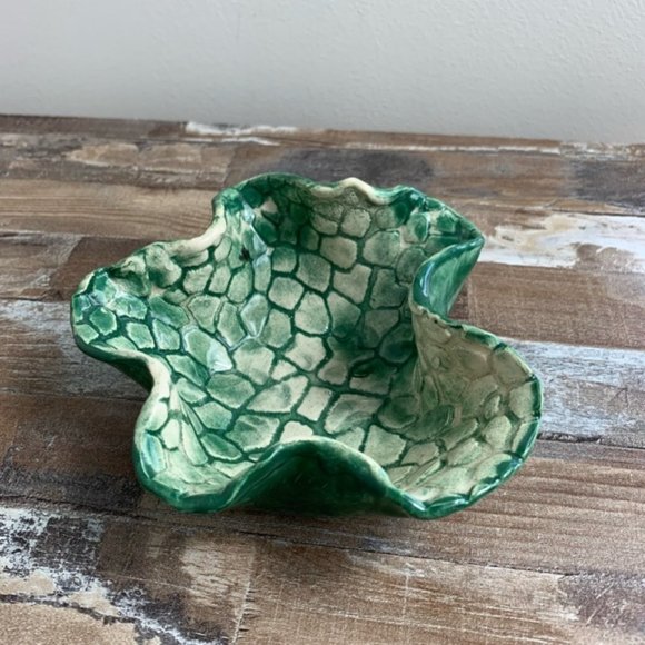 Turtle Shell Handmade Green Trinket Bowl Ring Bowl - Picture 1 of 3
